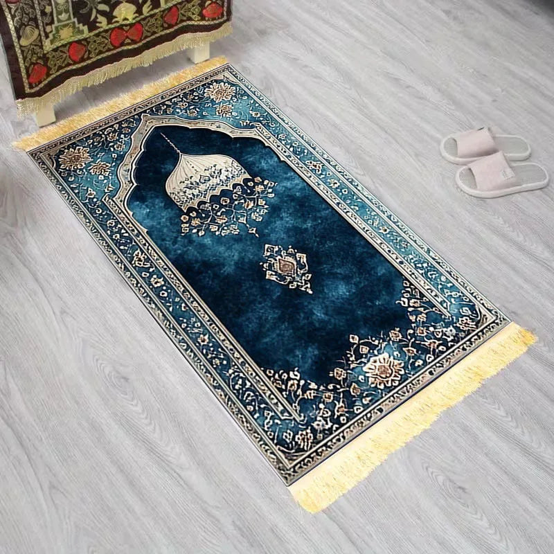 Elegant Islamic Prayer Mat | Soft Non-Slip Muslim Prayer Rug